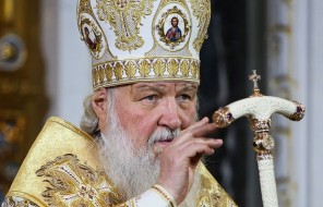 Патриарх Кирилл в канун Рождества призвал верующих выйти из виртуальной реальности