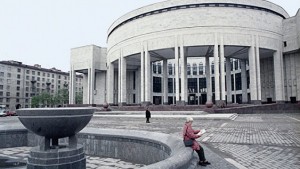 Российская национальная библиотека передаст РПЦ одно из своих зданий
