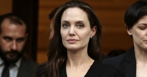 Анджелина Джоли заплатит адвокату за развод шесть миллионов долларов
