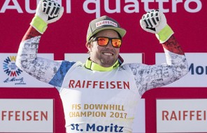 Швейцарский горнолыжник Фойц победил в скоростном спуске на ЧМ в Санкт-Морице