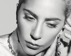 Леди Гага представила украшения от Tiffany