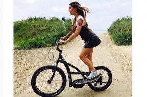 Регина Тодоренко опробовала велосипед без седла