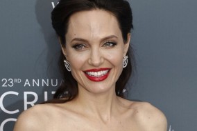 У Анджелины Джоли роман со звездой камбоджийского рэпа