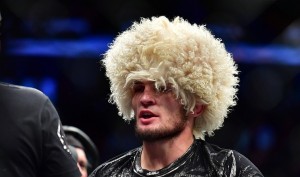 Хабиб Нурмагомедов — Эл Яквинта: россиянин впервые выиграл чемпионский пояс UFC