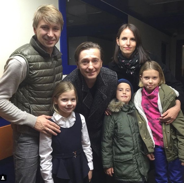 Сергей Безруков впервые показал своих внебрачных детей
